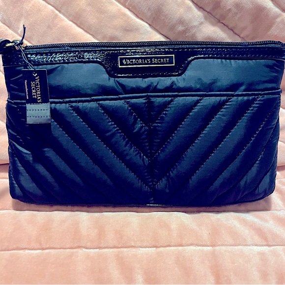 VS Quilted Nylon Makeup Bag - Picture 1 of 1
